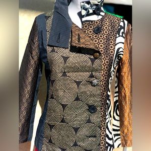 Authentic Desigual jacket. Size 4. Made in Morocco.